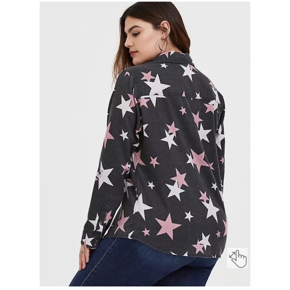 NEW Torrid 4 Taylor - Black Burnout Star Button Front Relaxed Fit Shirt - Picture 3 of 8